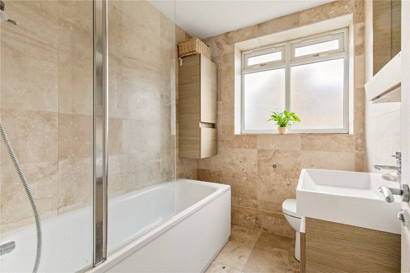 Garratt Lane, London, SW17