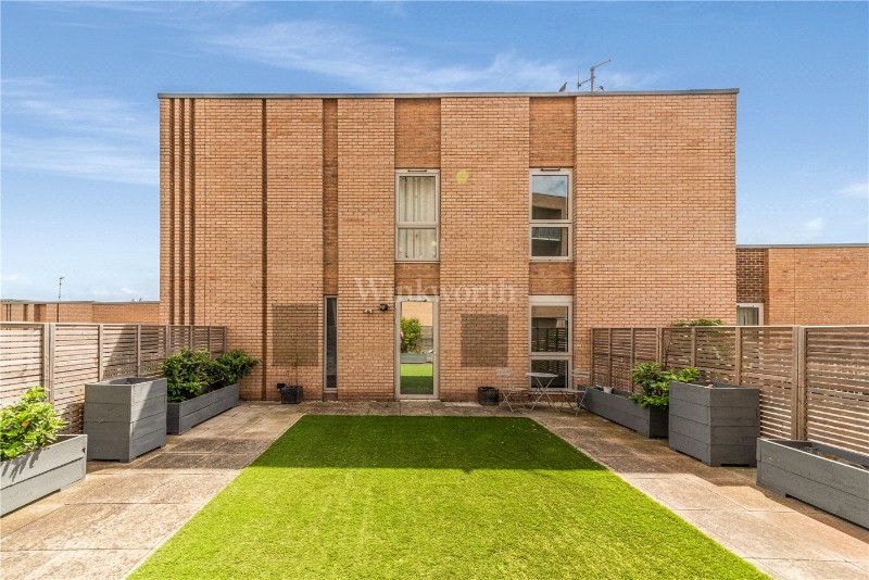 Bromley Road, London, SE6