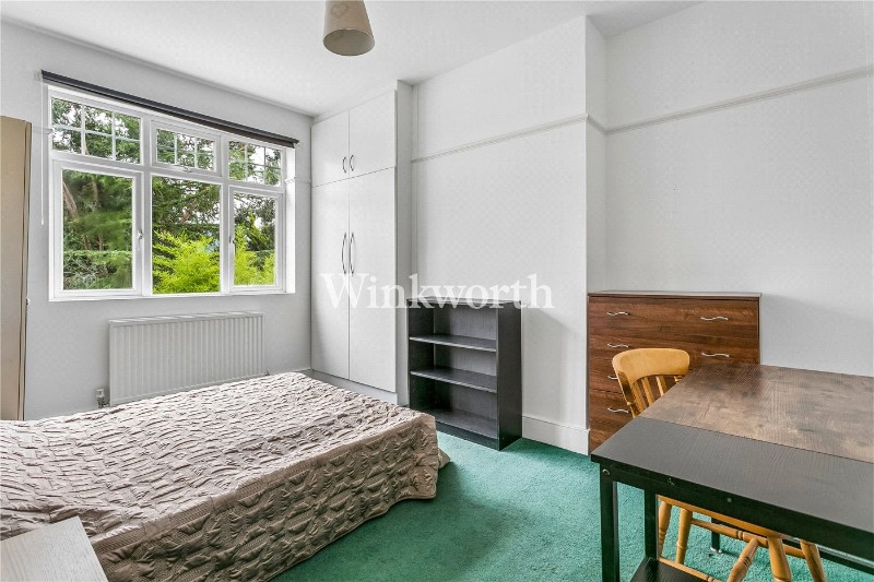 Stirling Road, London, N22