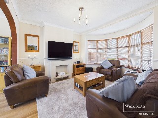 Hill View Gardens, London, NW9