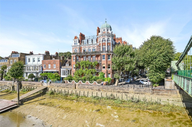 Hammersmith Bridge Road, London, W6