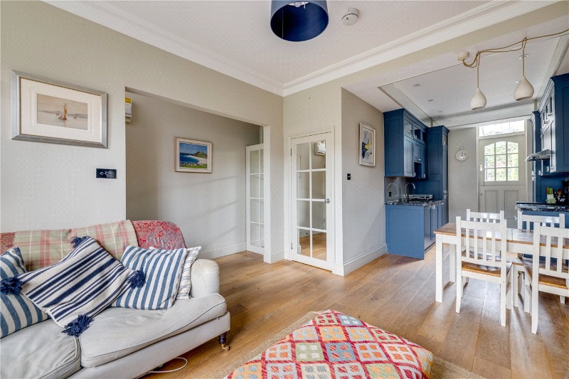 Broughton Road, London, SW6