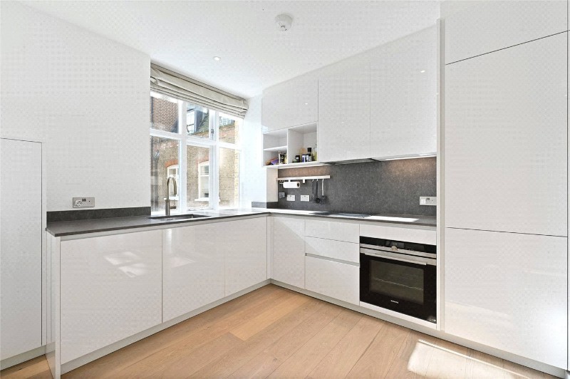 Carter Lane, London, EC4V