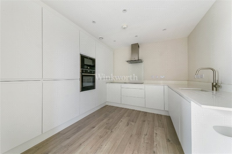 Bromley Road, London, SE6