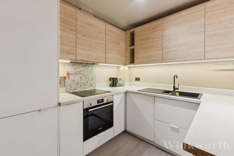 Farrow Lane, London, SE14