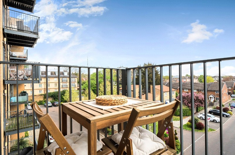 Apple Yard, London, SE20