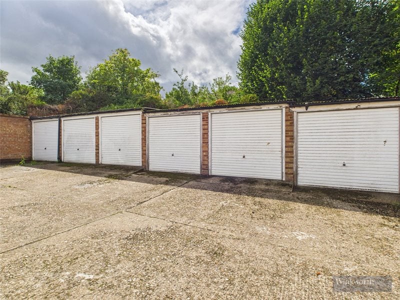 Cranes Park, Surbiton, KT5
