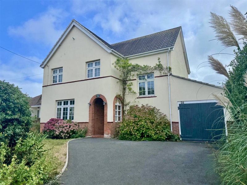 Keyhaven Road, Milford on Sea, Lymington, Hampshire, SO41