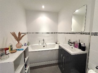 Artizan Road, Northampton, Northamptonshire, NN1