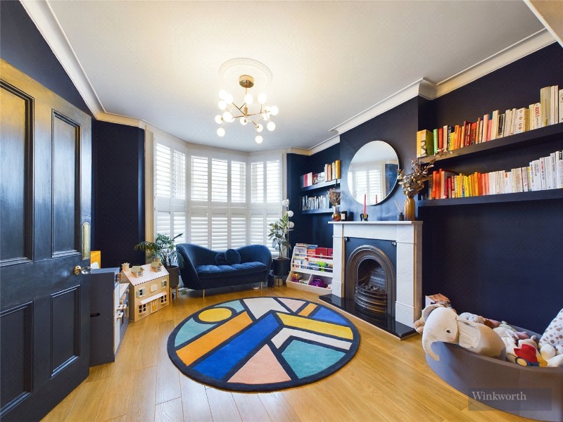 Hook Road, Chessington, KT9