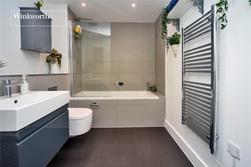 Cheam Road, Epsom, Surrey, KT17