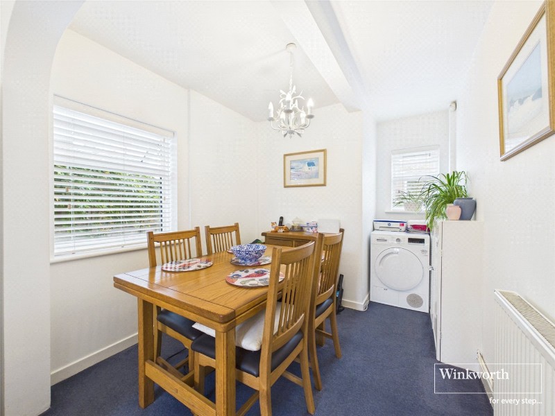 Sturgess Avenue, Hendon, London, NW4