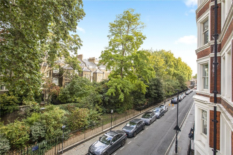 Ridgmount Gardens, London, WC1E