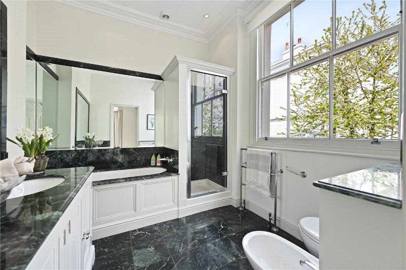 Vicarage Gardens, London, W8