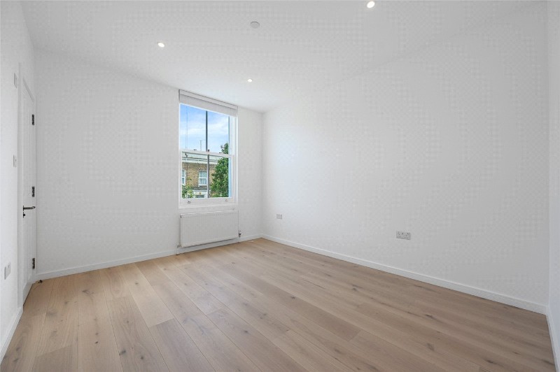 Ellerslie Road, London, W12