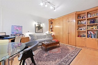 Vicarage Court, Vicarage Gate, London, W8