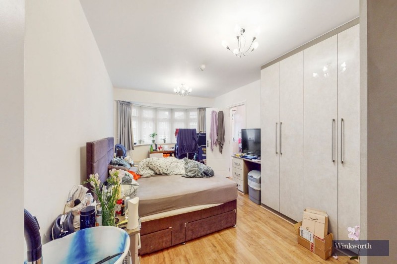 Queens Way, Hendon, NW4