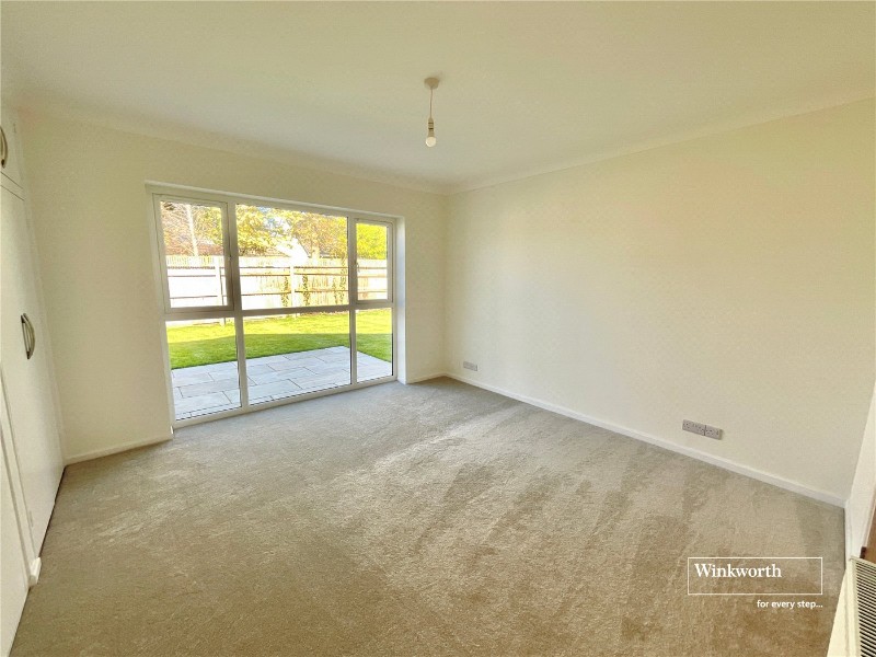 Angeline Close, Highcliffe, Christchurch, BH23