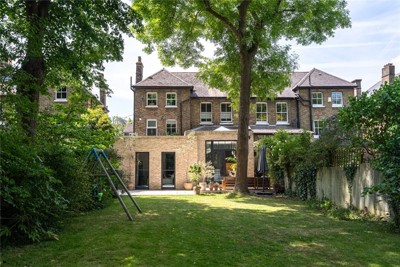 Croxted Road, London, SE21