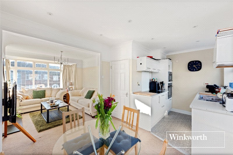 Daneland, East Barnet, EN4