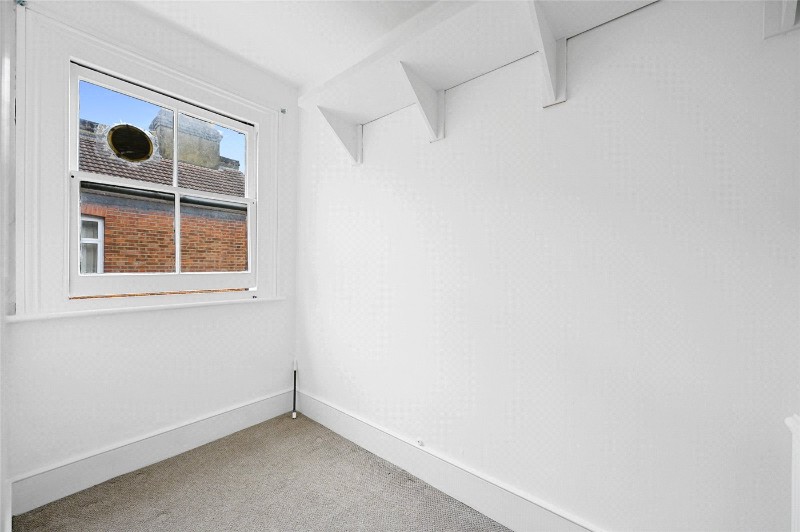 Ormiston Grove, London, W12