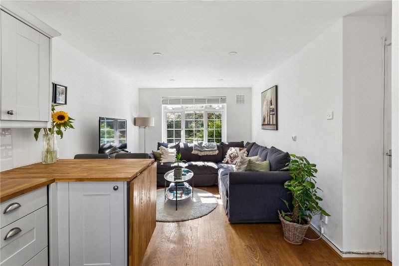 Ashdown Way, London, SW17
