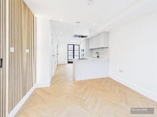 Brighton Road, Surbiton, KT6