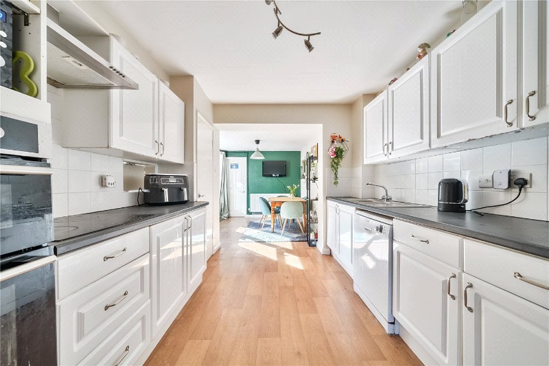 Copnor Close, Woolton Hill, Newbury, Hampshire, RG20