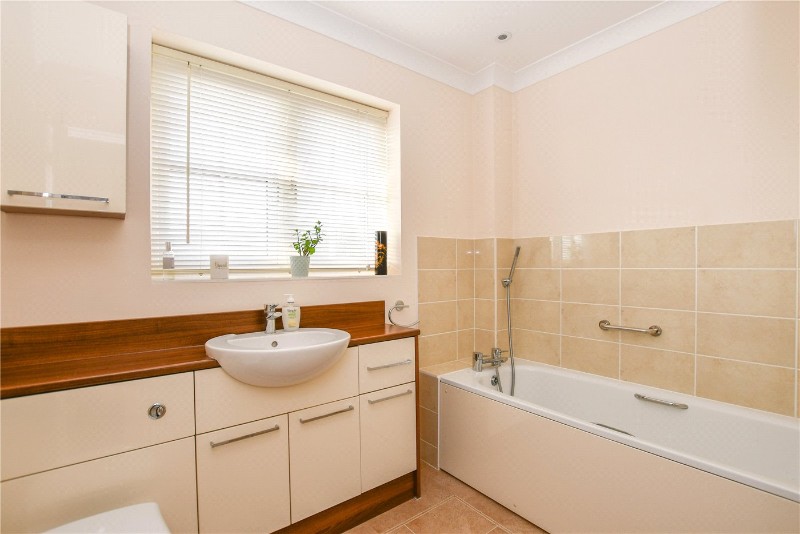 Reeves Way, Wokingham, Berkshire, RG41