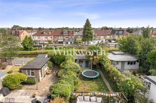 River Avenue, London, N13