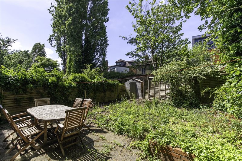 Woodgrange Avenue, London, W5