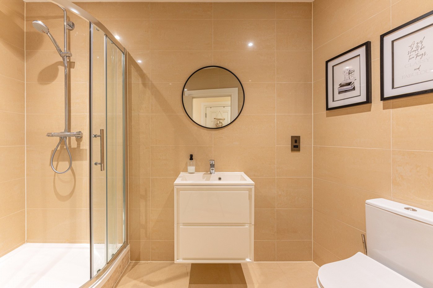 Bedroom 2 En-Suite