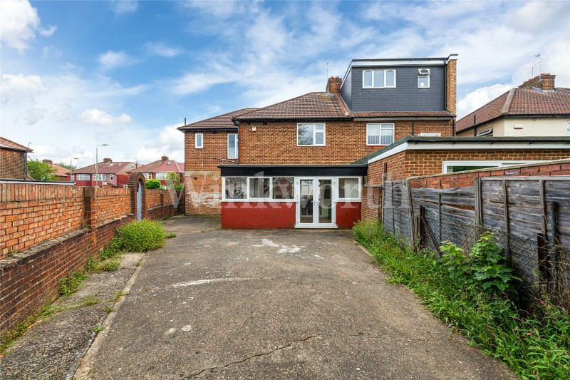Pennine Drive, London, NW2