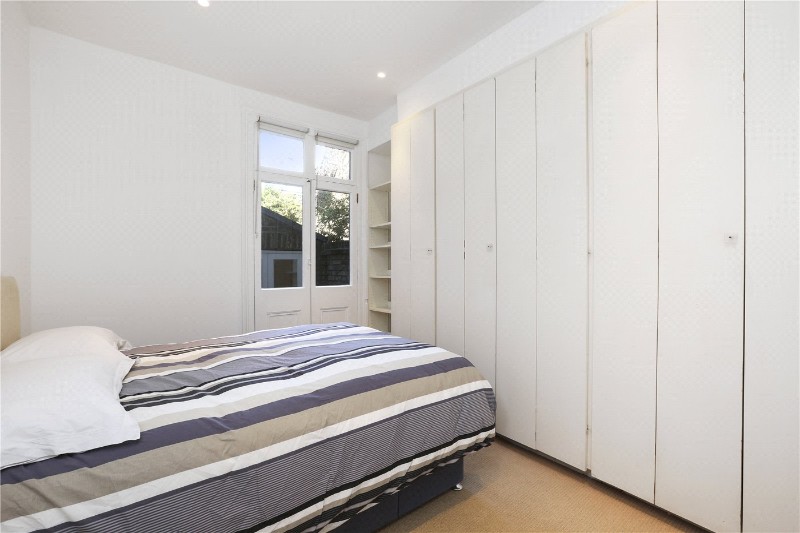 Bloemfontein Avenue, London, W12