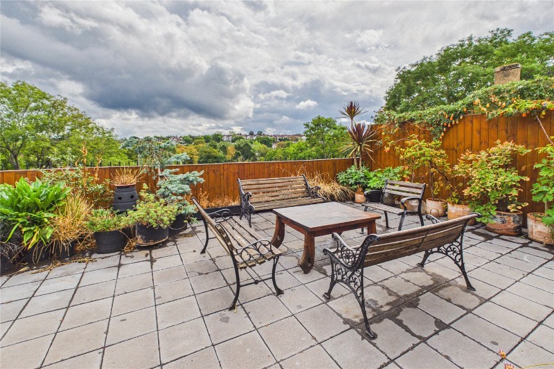 Hillside Road, London, SW2