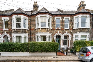 Holmewood Gardens, London, SW2