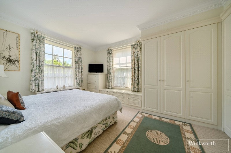 Cross Road, Sunningdale, Berkshire, SL5