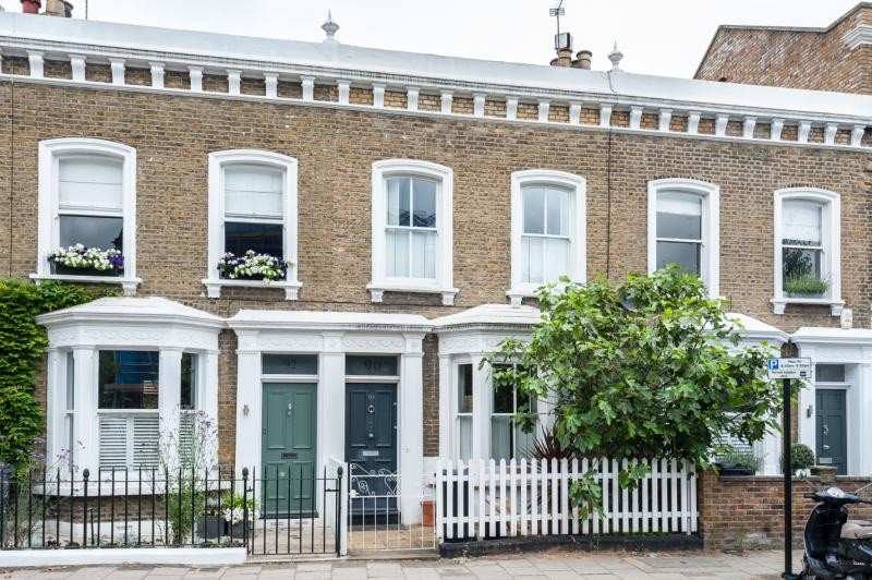 3 bedroom property for sale in Larkhall Lane, Stockwell, SW4 (Ref