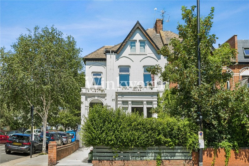 Endymion Road, London, N4