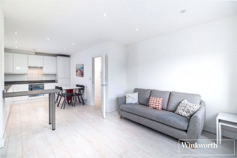Station Road, Finchley, London, N3