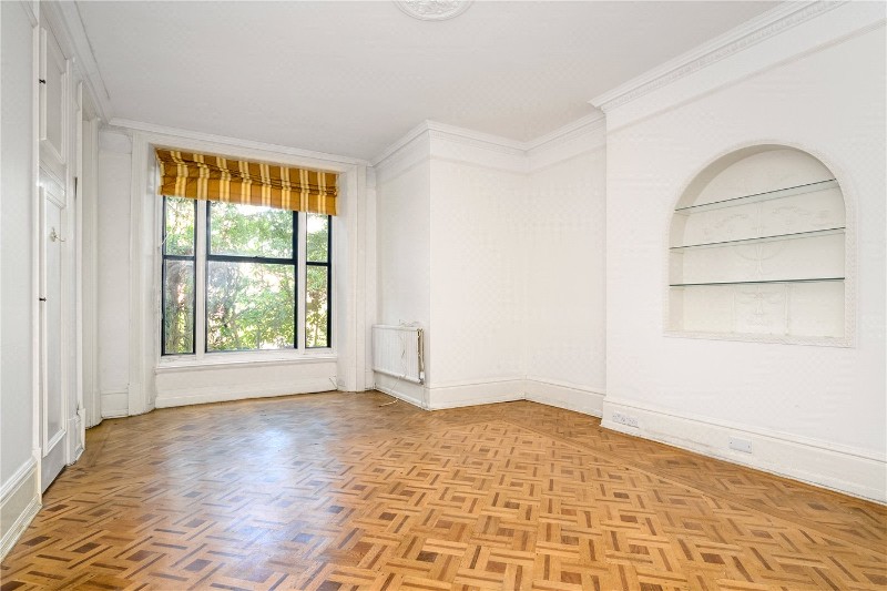 Cobbetts Hill, Weybridge, Surrey, KT13
