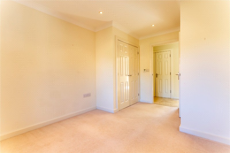 Lakeside Drive, Chobham, GU24