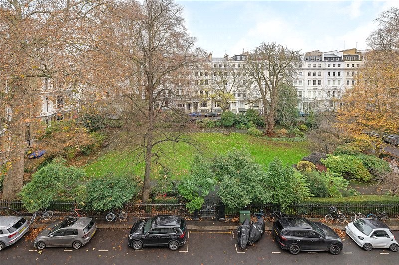 Cornwall Gardens, London, SW7