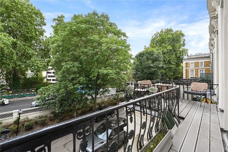Gloucester Gardens, London, W2