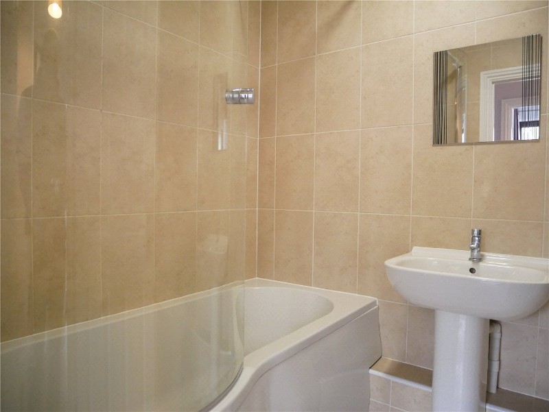 Pelican Lane, Newbury, RG14