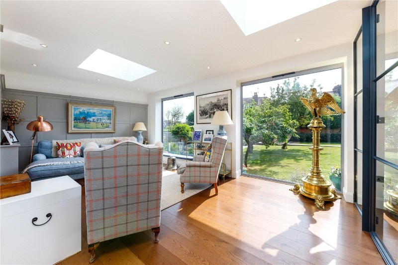 St. Margarets Crescent, London, SW15