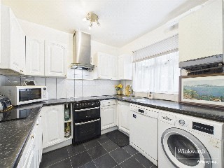 Holders Hill Gardens, London, NW4