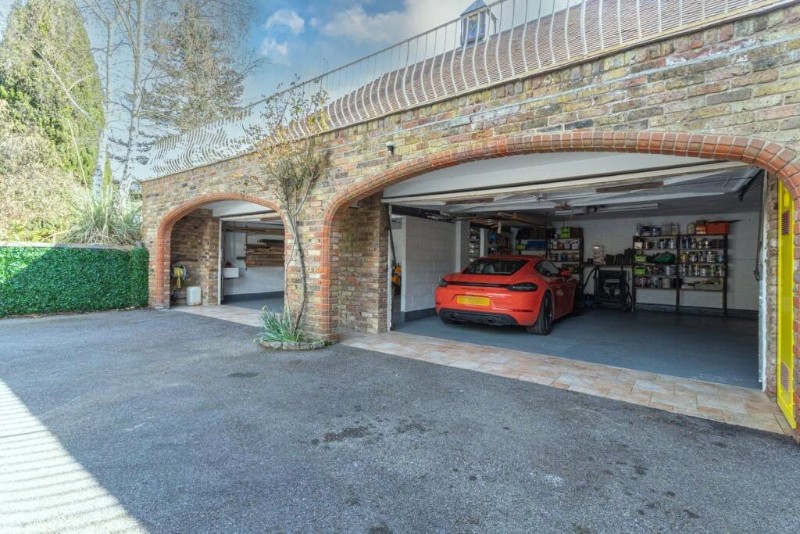 Jubilee Road, Finchampstead, Wokingham, Berkshire, RG40