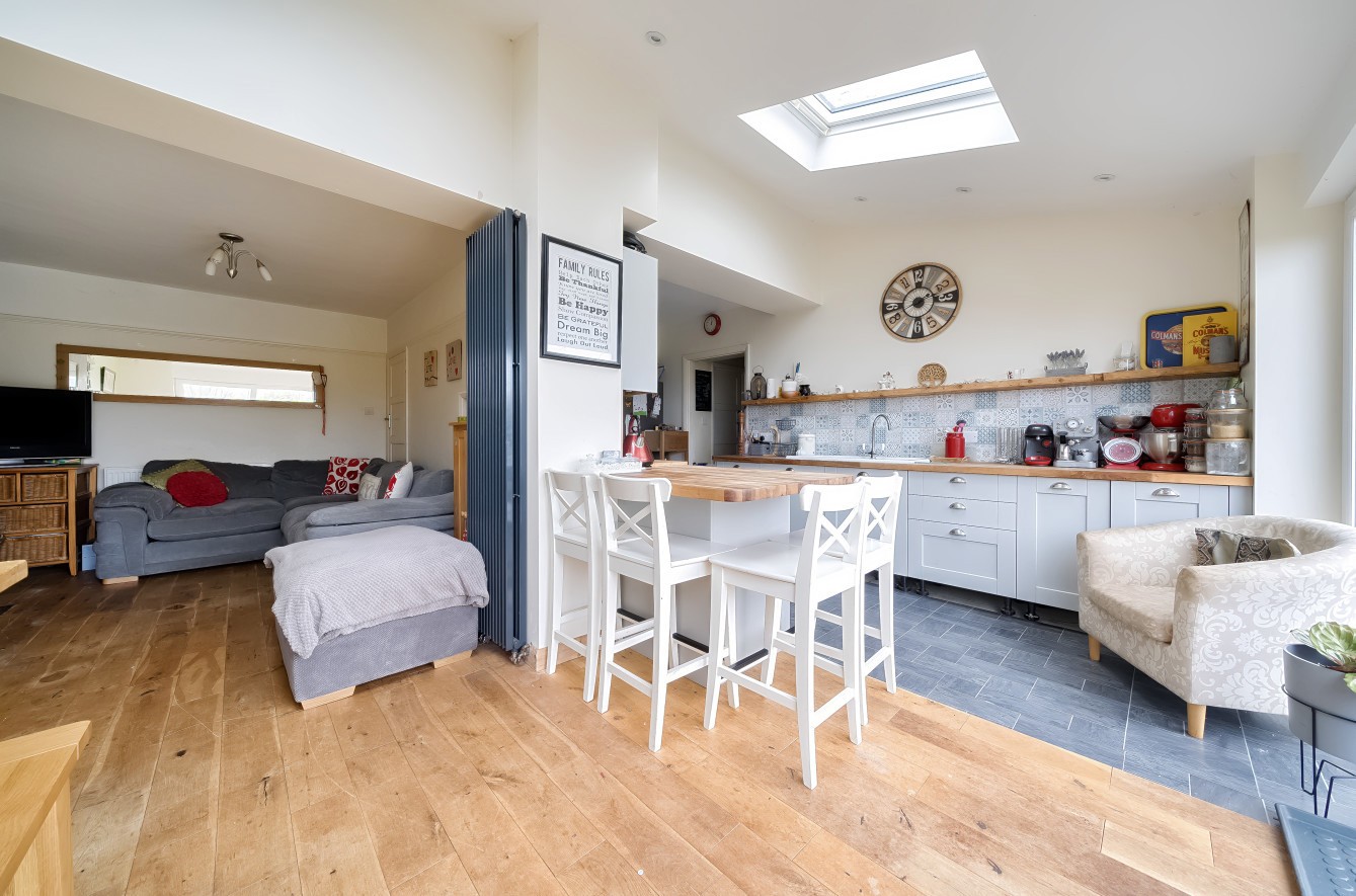 5 bedroom property for sale in Dunsford Gardens, Exeter, Devon, EX4