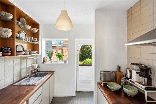 Clissold Crescent, London, N16